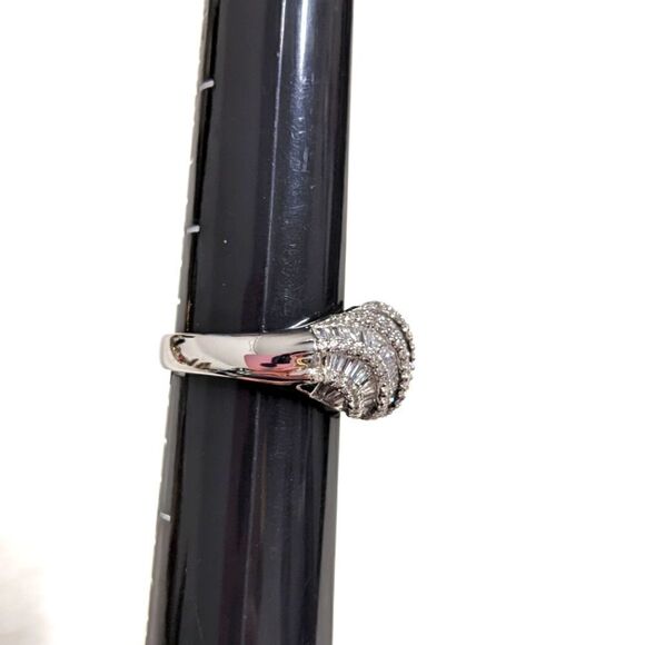 NWOT Sterling Silver and Cubic Zirconia Domed Cocktail Ring - Picture 14 of 14
